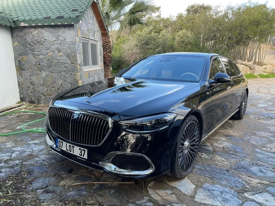 Premium Car with driver - Daily Rental Maybach S580