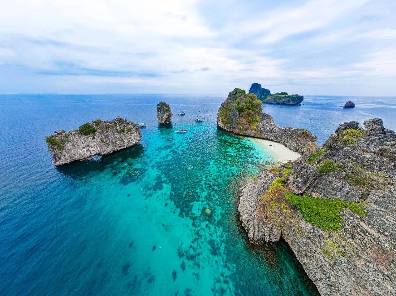 Rok & Haa Island Escape: A Dream Journey.