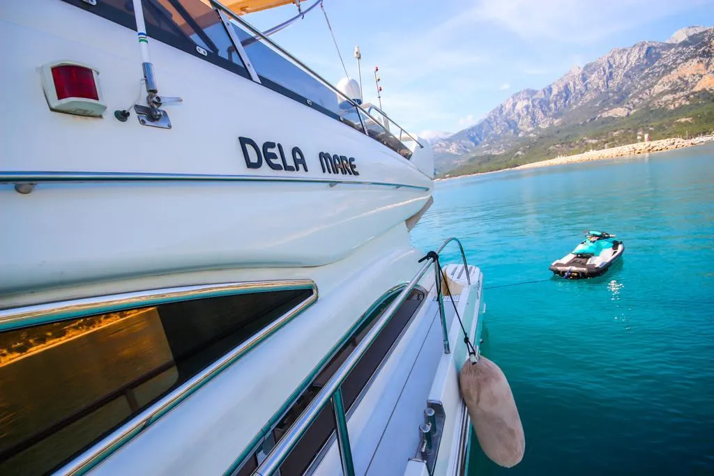 Dela Mare